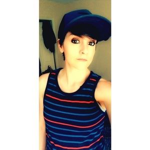 Meet your Posher, April